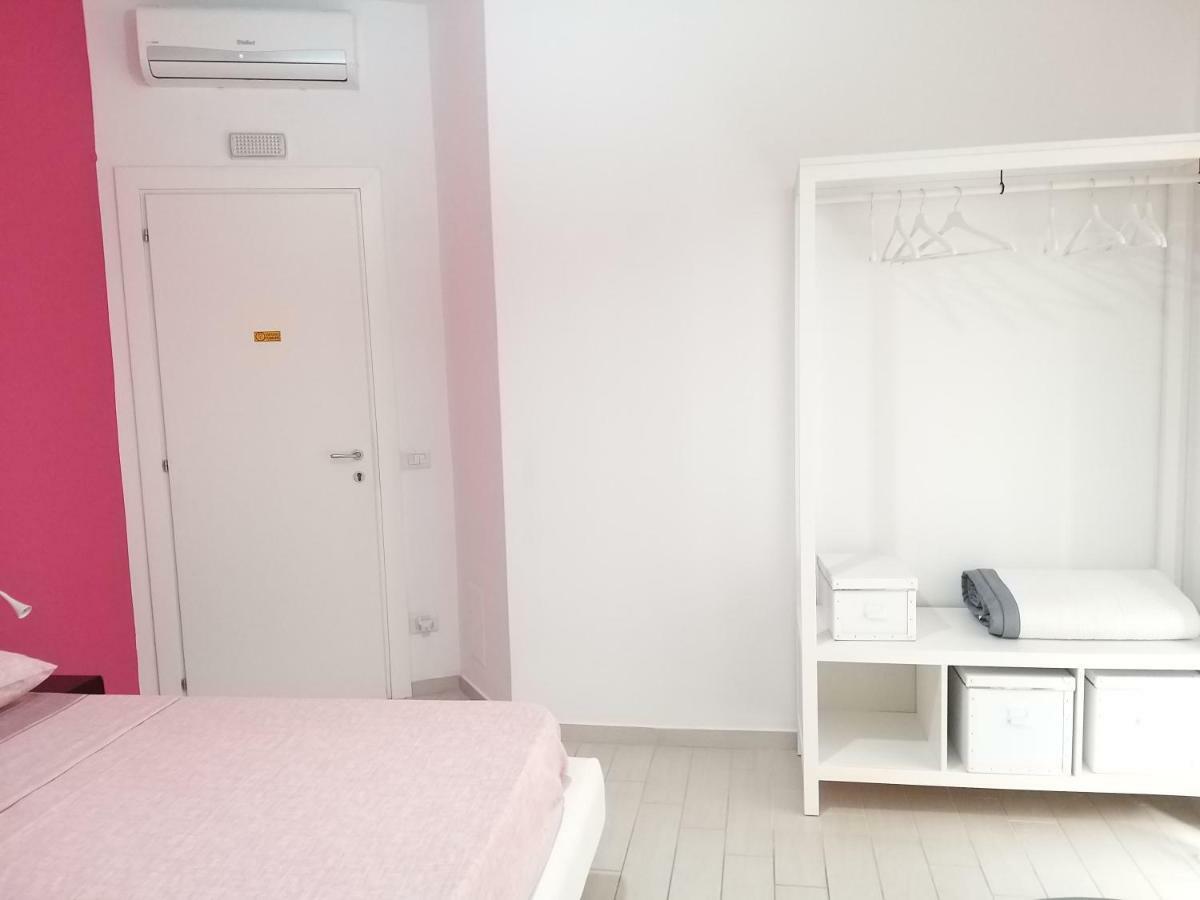 Vomerooms Neapol Exteriér fotografie