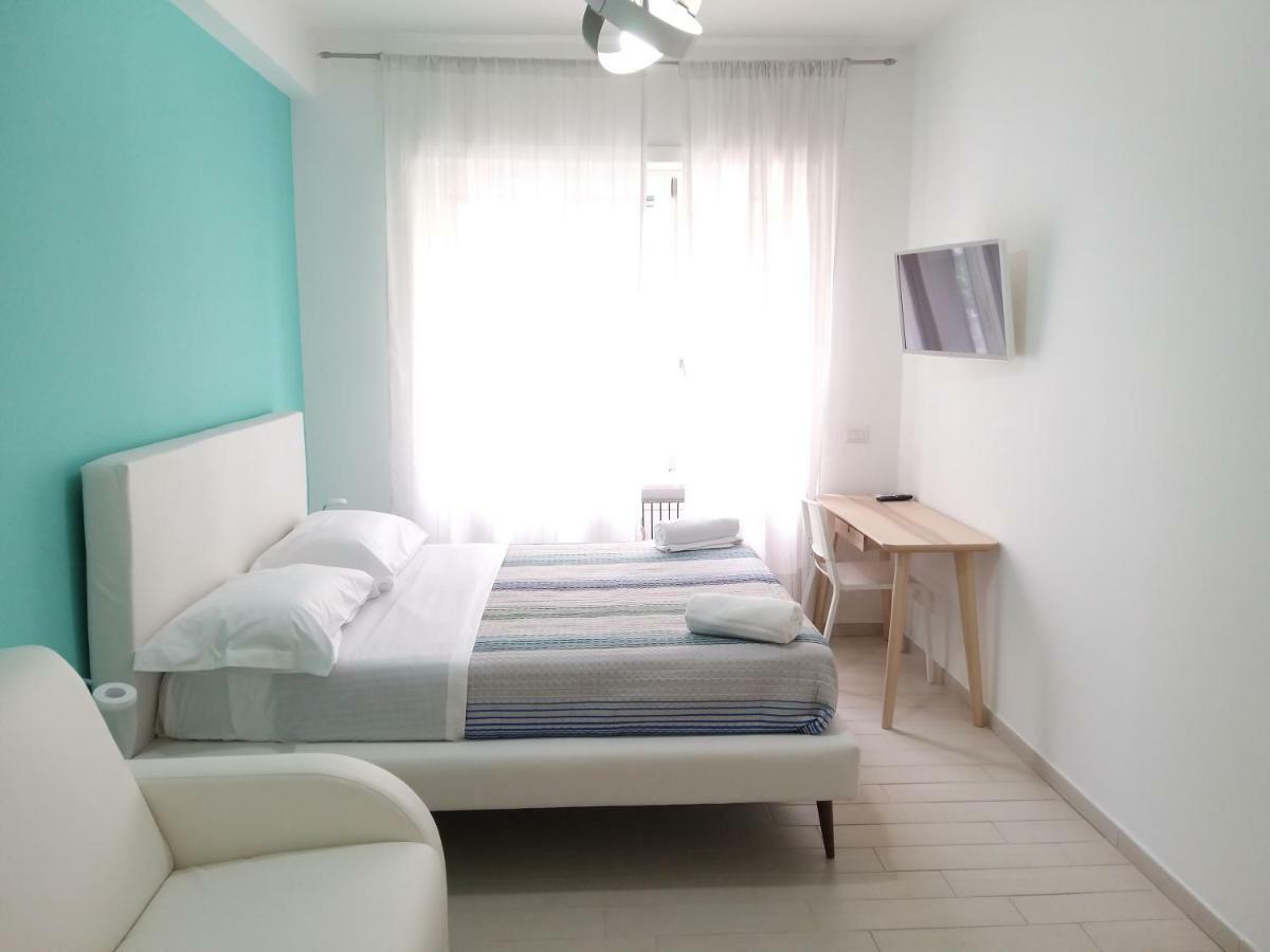 Vomerooms Neapol Exteriér fotografie